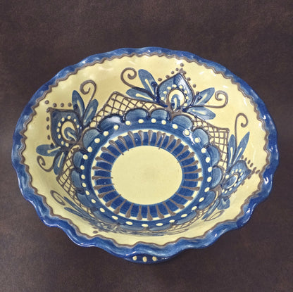 Handbemalte Vintage Fußschale Lausitzer Keramik, florales Kobaltblau-Dekor, 1970er DDR, dekorativ und sammelwürdig