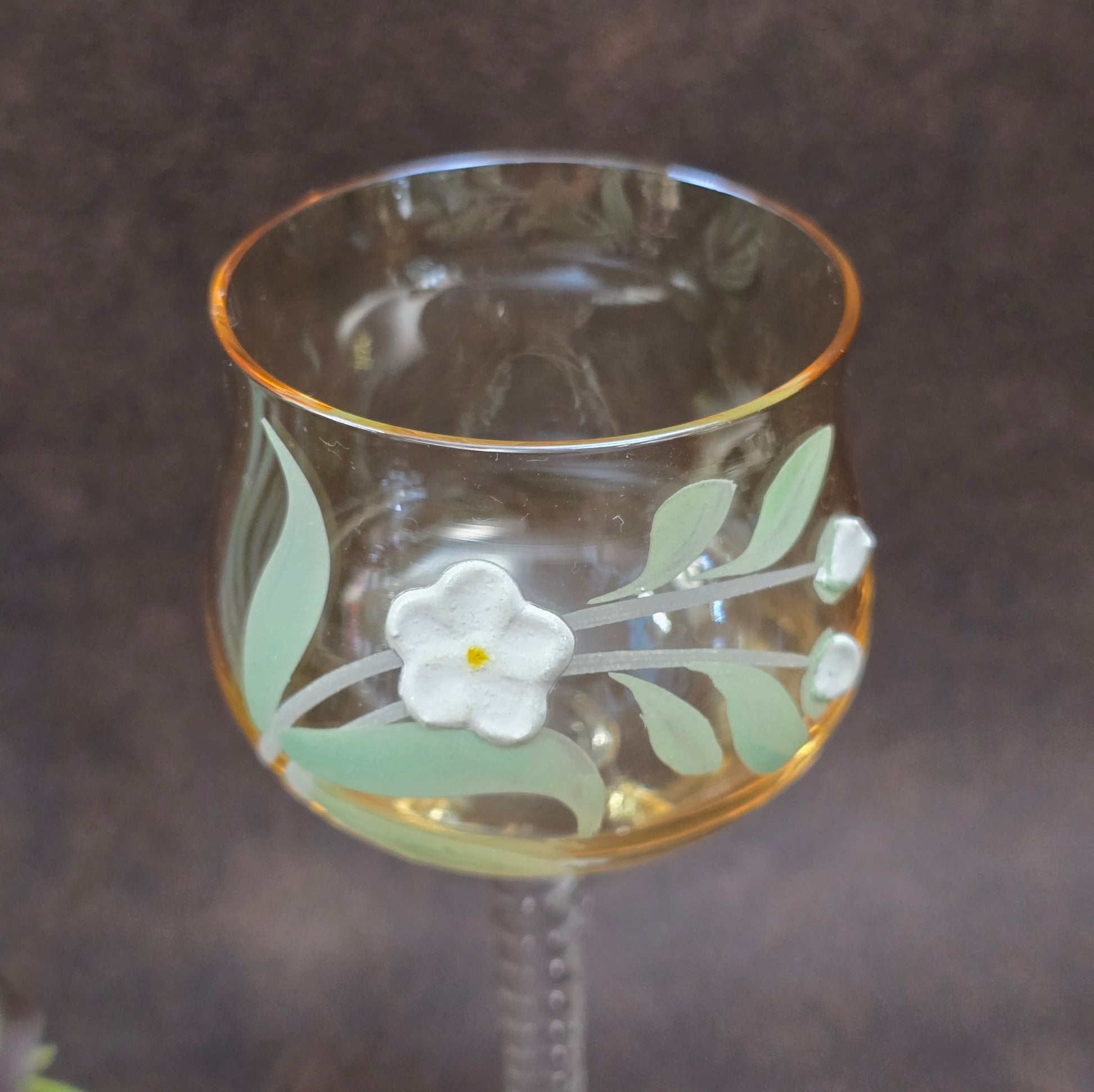 Exklusives Likörset mit Karaffe & 6 mundgeblasenen Gläsern aus Böhmen, 1950er/60er. Jedes Glas ein Unikat – perfekt für Sammler:innen & Vintageliebhaber:innen!