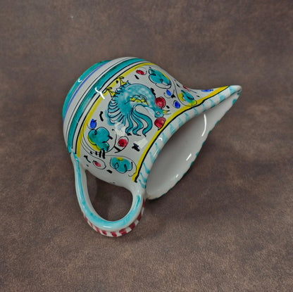 Italienisches Majolika-Milchkännchen aus Deruta, handbemalt mit Hahn- und Blumendekor, ca. 8 cm hoch, Vintage-Keramik, 213 g.