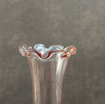 Schwere Rosalinglas Vase aus der DDR – Vintage Deko im 50er-Jahre Stil aus Pressglas – ideal für dein Zuhause oder als besonderes Sammlerstück.