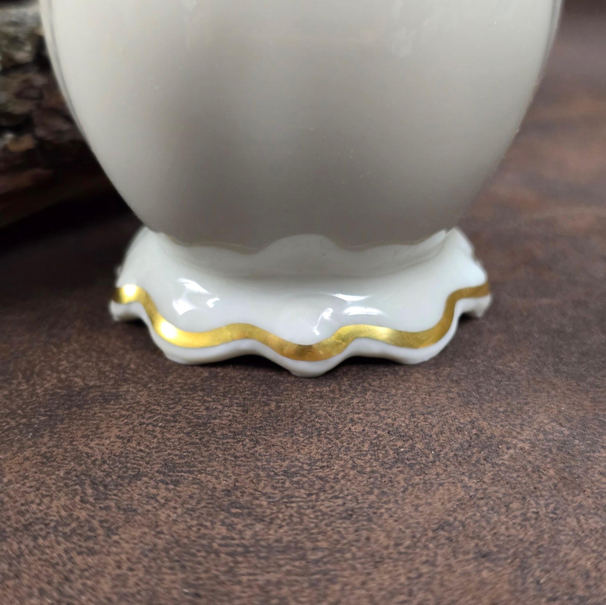 Rosenthal Vase im Rokoko-Stil (ca. 1970), Classic Rose Serie. Mit Goldrand, floralem Dekor & elegantem Fuß – ideal für stilvolle Vintage Deko.