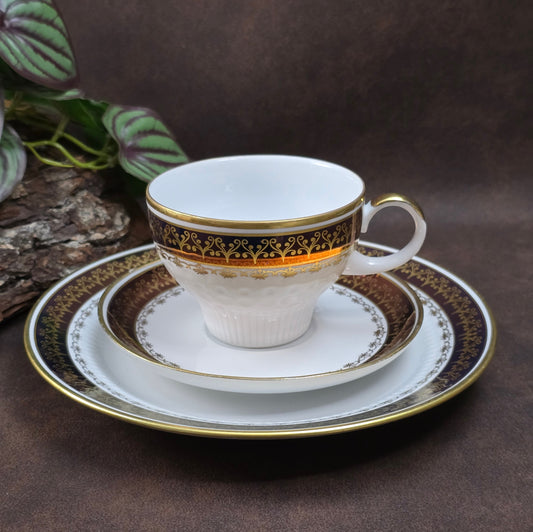 Elegantes 3-tlg. Sammelgedeck von Kahla, DDR. Perfekt für nostalgische Tafelmomente, Sammler:innen und Liebhaber:innen von Vintage-Porzellan.