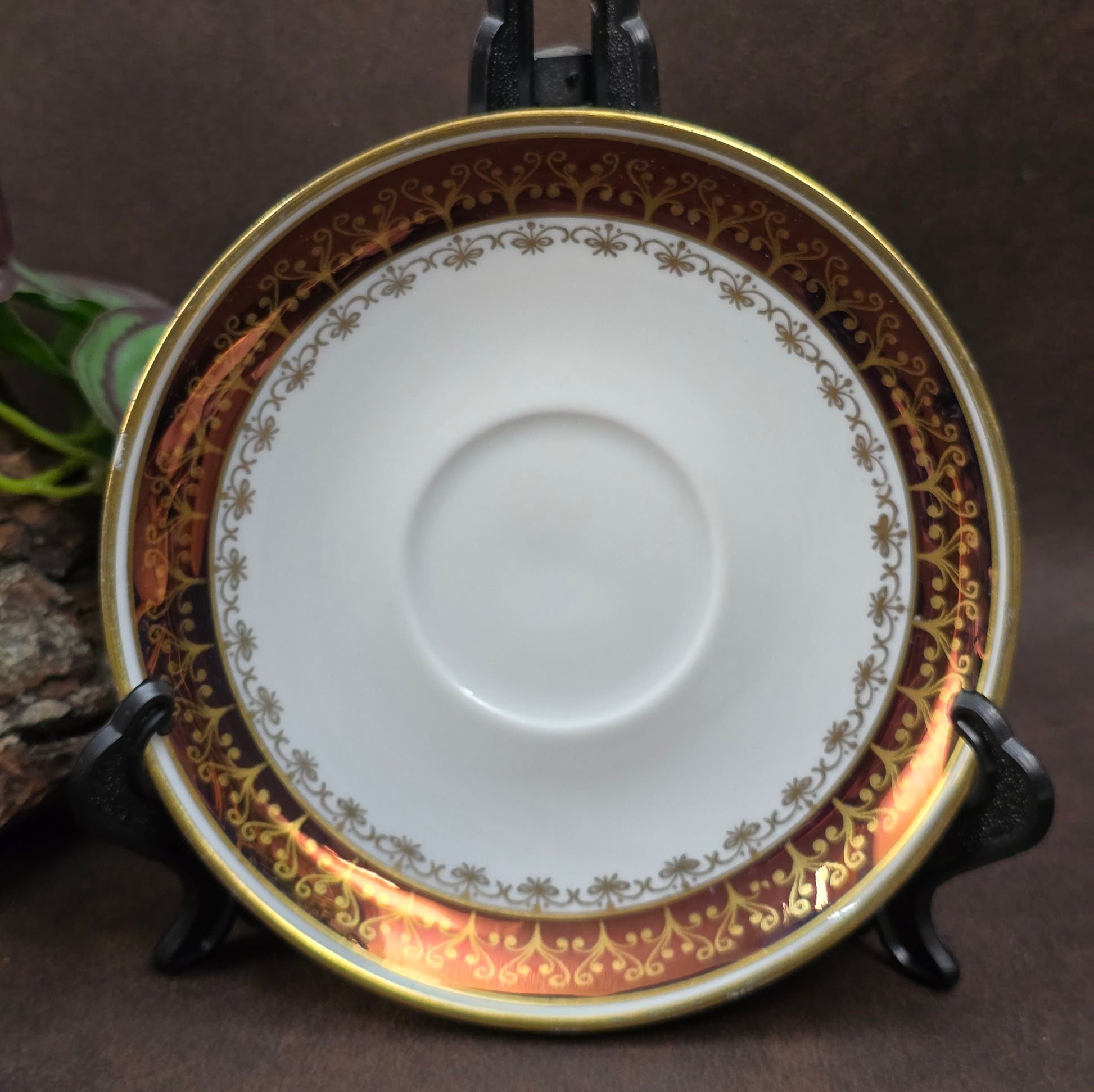 Elegantes 3-tlg. Sammelgedeck von Kahla, DDR. Perfekt für nostalgische Tafelmomente, Sammler:innen und Liebhaber:innen von Vintage-Porzellan.
