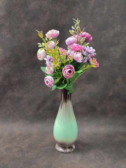 Elegante Vintage-Keramikvase mit grün-brauner Laufglasur, westdeutsche Studio-Keramik der 1960er Jahre, zeitlose Mid-Century-Ästhetik.