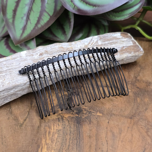 Schwarzer DIY-Haarkamm aus Draht, 20 Zähne, 7,5 cm breit. Perfekt zum Beperlen und Dekorieren für individuellen Haarschmuck, Brautschmuck & DIY-Projekte.