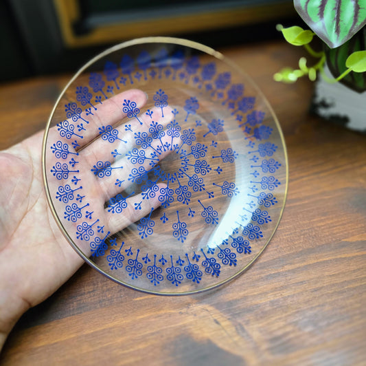 Vintage Glasschale (16 cm) mit floralen Motiven & Goldrand aus der DDR – VEB Thermoform Olbernhau, ca. 1970er. Ideal für Snacks oder als stilvolle Tischdeko!