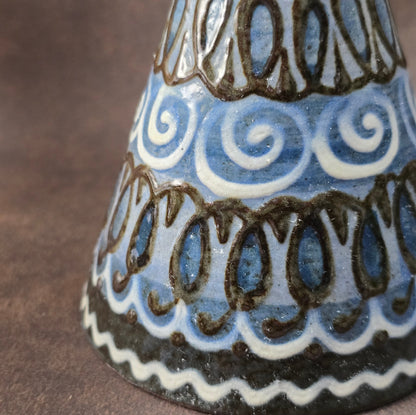 Handbemalter Kerzenständer aus Lausitzer Keramik, 1960er–70er. Mid-Century Vintage, perfekt für Sammler & Interior-Fans. Sehr guter Zustand.
