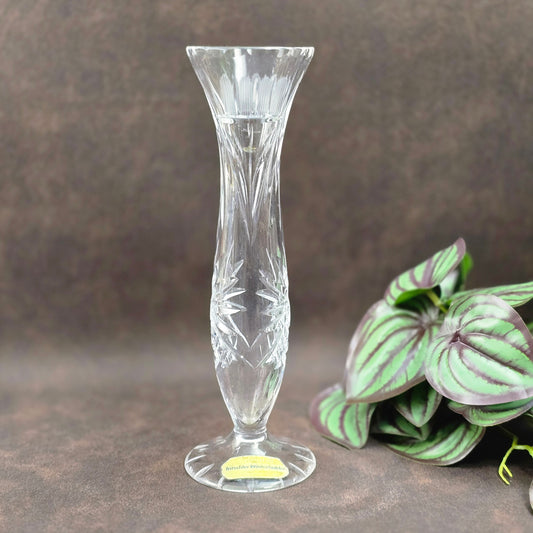 Elegante Vintage Rosenvase aus Kristallglas – stilvoll & handgeschliffen, perfekt für Einzelblumen.