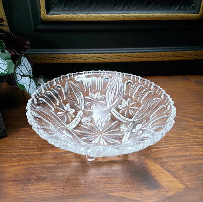 Edle Vintage Kristallschale mit Fuß & Dekorschliff – 60er Jahre Midcentury Deko – perfekt für Schmuck, Süßes oder als Sammlerstück