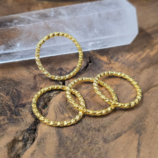 4 goldfarbene, diamantierte Verbindungsringe 20 mm, geschlossen, für Schmuckdesign, Ketten, Ohrringe und kreative Projekte.