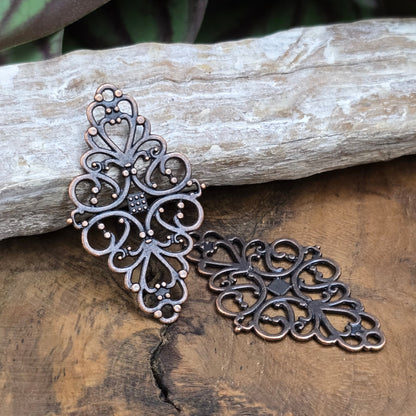 2 nostalgische Verbinder im Vintage-Stil – antik kupferfarben, 41 mm – beidseitig nutzbar, ideal für Schmuck oder Deko.