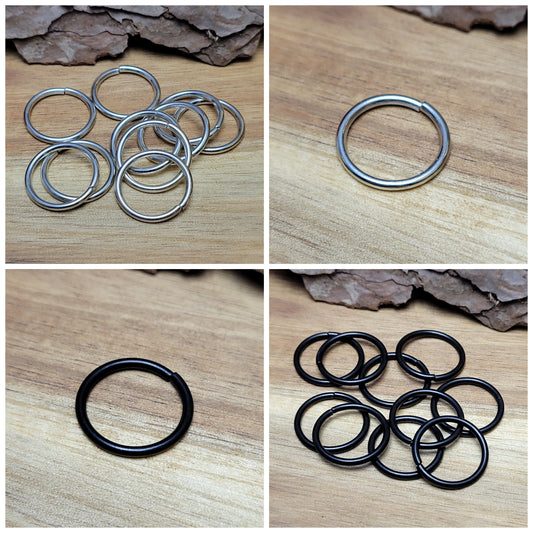 Mit diesem Set aus 10 offenen Binderingen eröffnen sich Ihnen unzählige kreative Möglichkeiten. Diese Biegeringe sind perfekt für die Herstellung von individuellem Schmuck und bieten zahlreiche Verwendungszwecke.