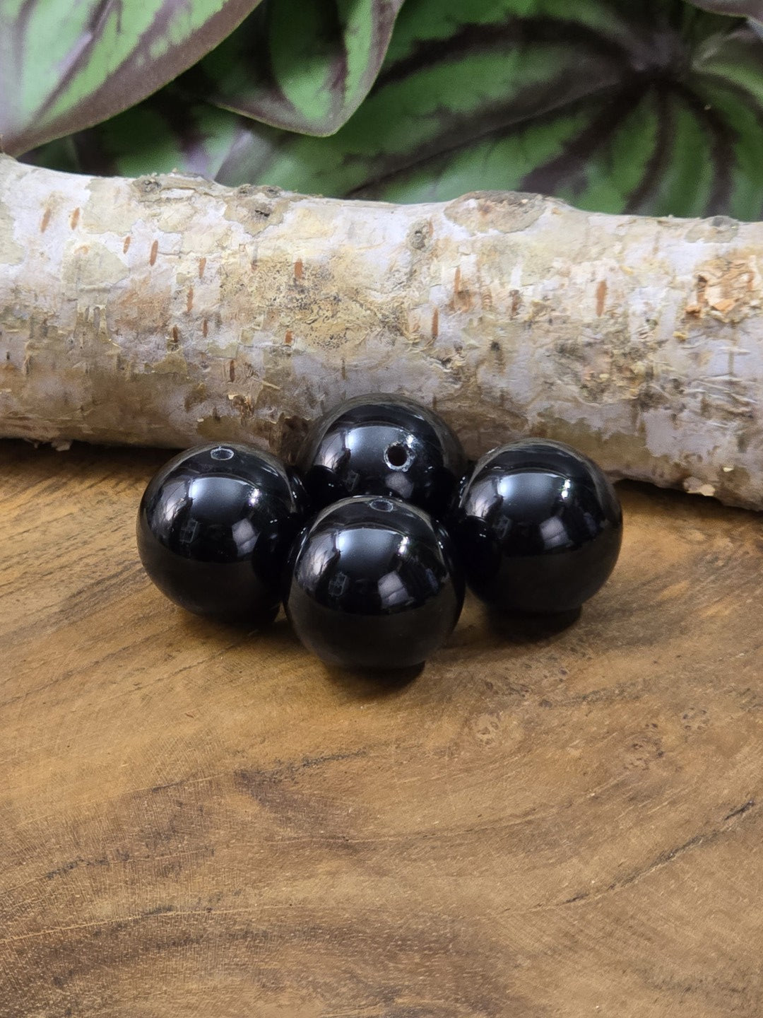 4er-Set glänzender schwarzer Onyx-Perlen mit ca. 18 mm Durchmesser für Schmuckdesign