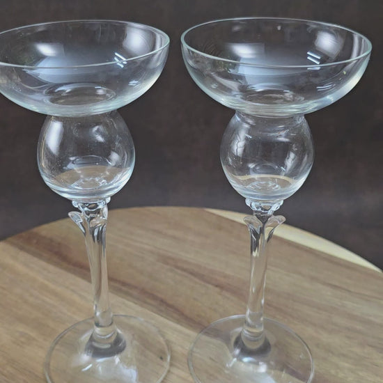 Zwei dekorative Kristall-Kerzenhalter von Schott Zwiesel, ca. 1988–1993. Vielseitig einsetzbar – ideal für Vintage Wohnung oder als edles Geburtstagsgeschenk.