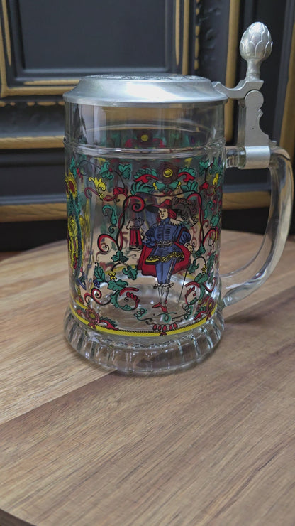 Original BMF Bierseidel mit Löwen-Wappen & Zinndeckel. 0,5L Glaskrug aus den 1970er/80er Jahren – schwer, robust, mit Engel-Punze – perfekter Vintagekrug für Sammler & Bierliebhaber.