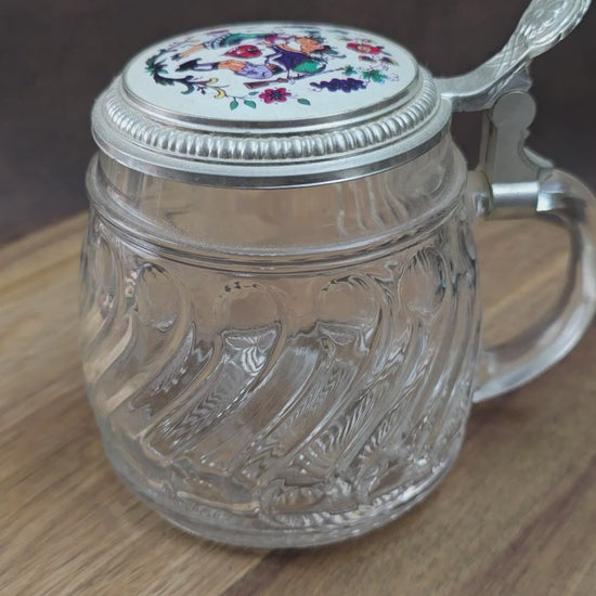 Vintage Bierseidel von BMF Nürnberg – Glas mit dekorativem Zinndeckel & Wellenmuster. Für Sammler & Bierliebhaber. Original 70er Jahre Design.
