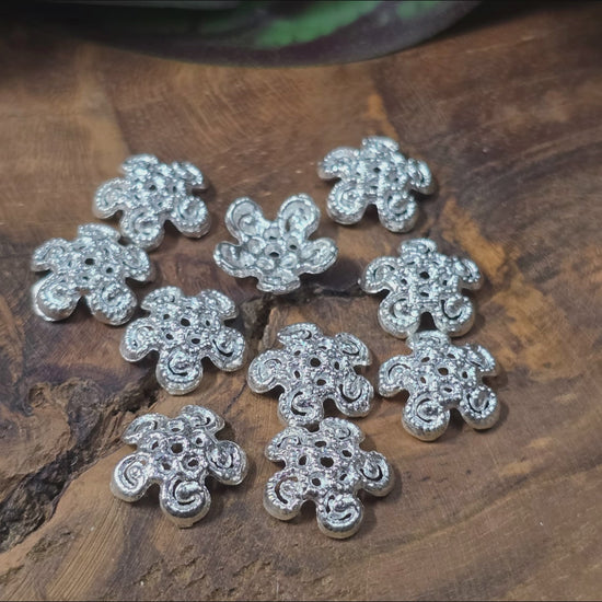 20 filigrane Perlenkappen, 12 mm, .925 Sterling Silber versilbert – ideal zum Verzieren & Schützen von Perlen. Must-have für Schmuckherstellung & DIY-Projekte.
