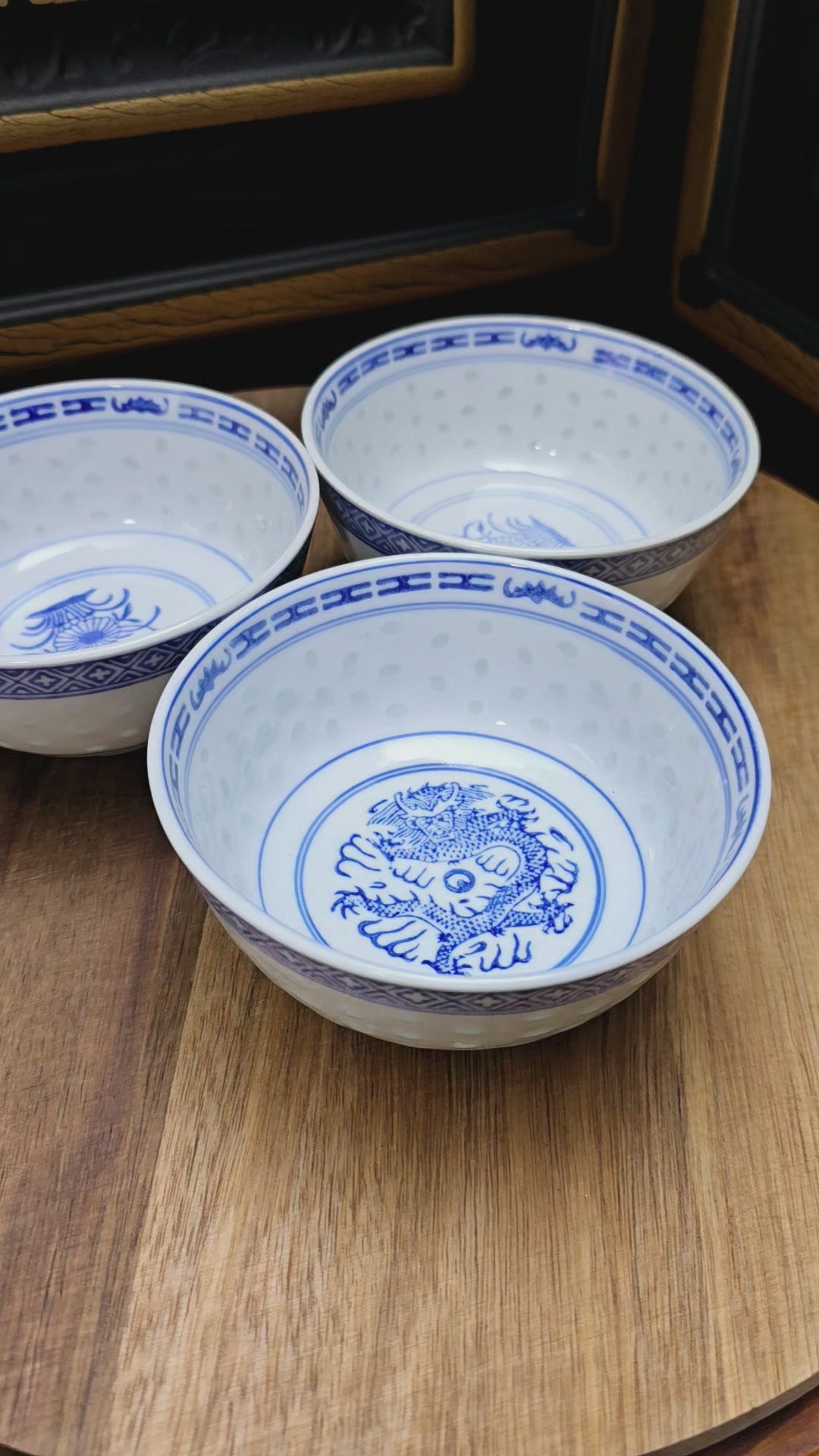 3 Tienshan Schalen „Chinese Blue“ – florale & Drachen-Motive, Porzellan aus Jingdezhen (1970s) – Vintage-Flair & China-Charme für deinen Tisch.