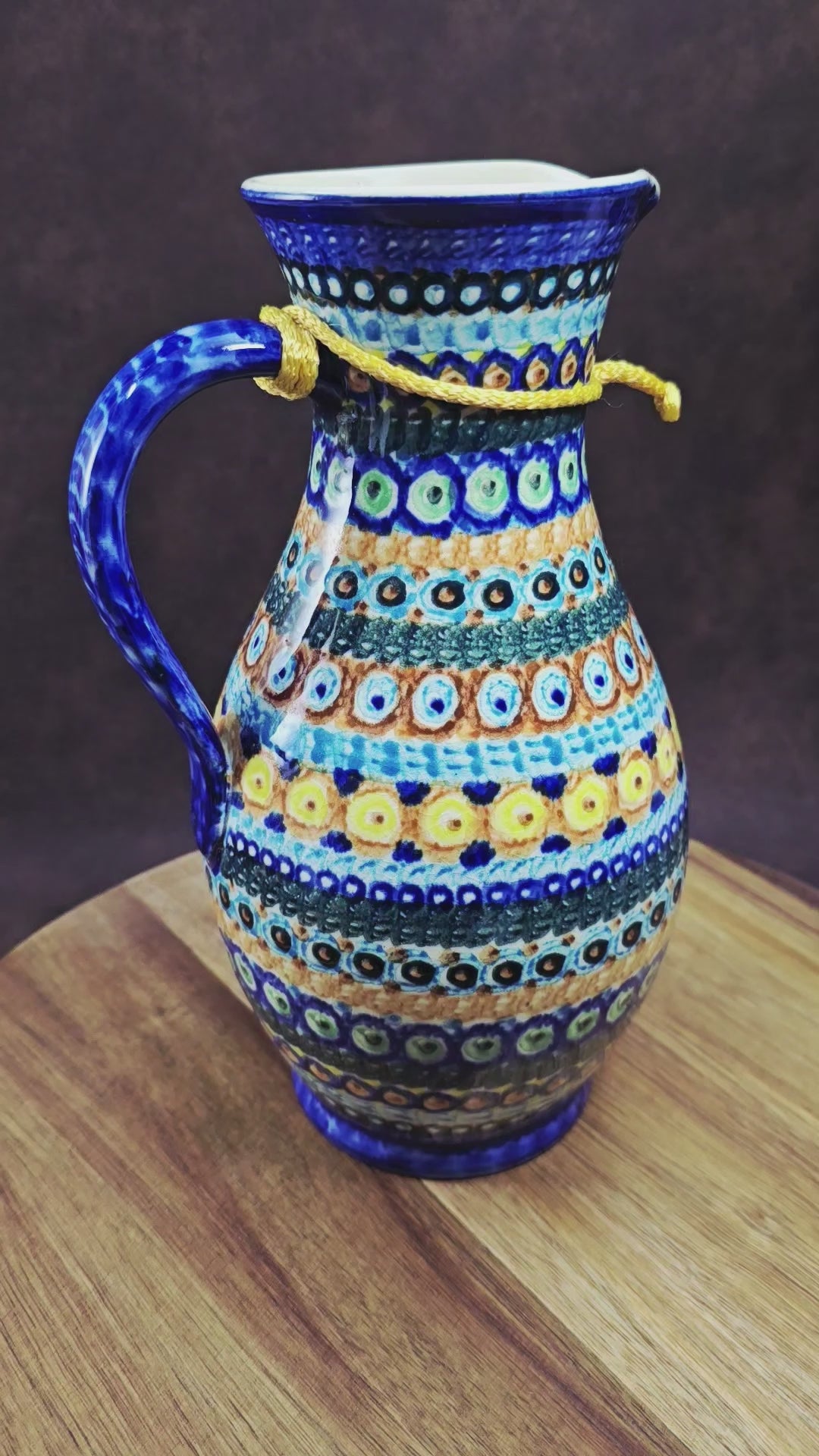 Bunzlauer Schwämmeldekor Krug DDR 1970, handgetöpfert von M. Jürgel. 1,2L Volumen, 25 cm hoch. Sehr guter Vintagezustand, perfekt als Vase oder Sammlerstück.