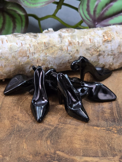 Pumps Anhänger Schwarz aus Acryl – High Heel Charm für DIY Schmuck, 1 oder 6 Stück