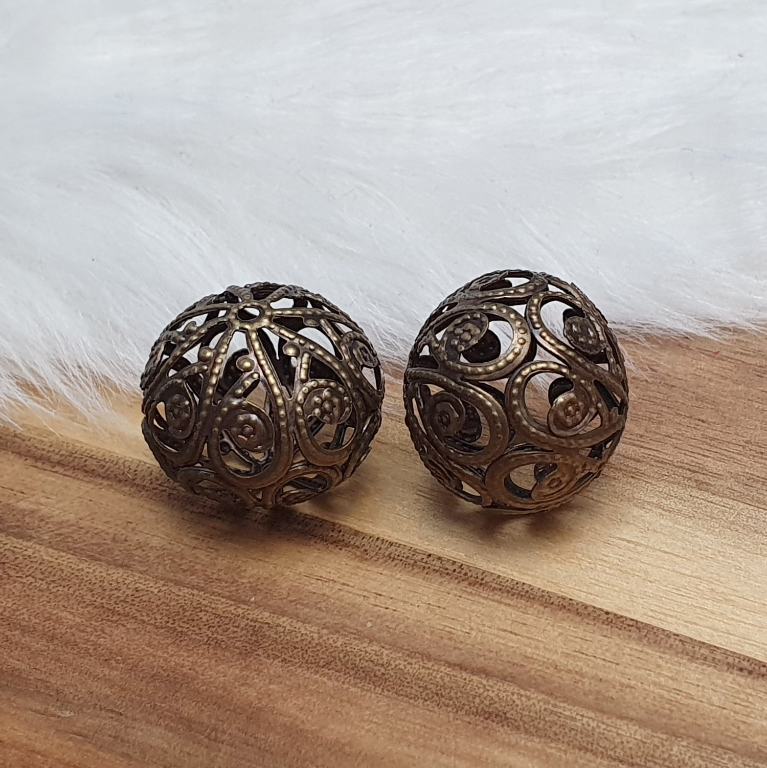 2 filigrane Metallperlen, Vintage Style, 19mm, antik bronzefarbig, Schmuck Basteln