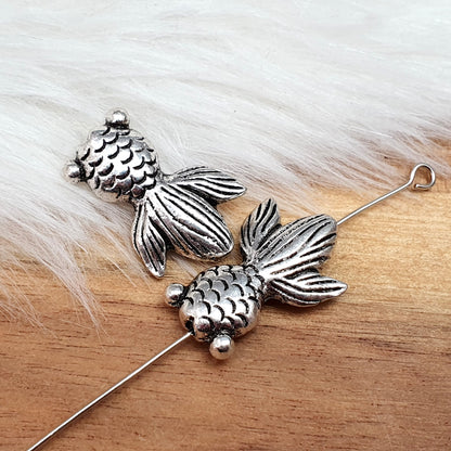 2 Metallperlen, Goldfisch, 23mm, antik silberfarbig, Schmuck Basteln