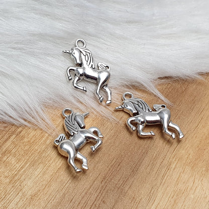 4 Anhänger, Charms, Einhorn, 24mm, silberfarbig, Schmuck Basteln