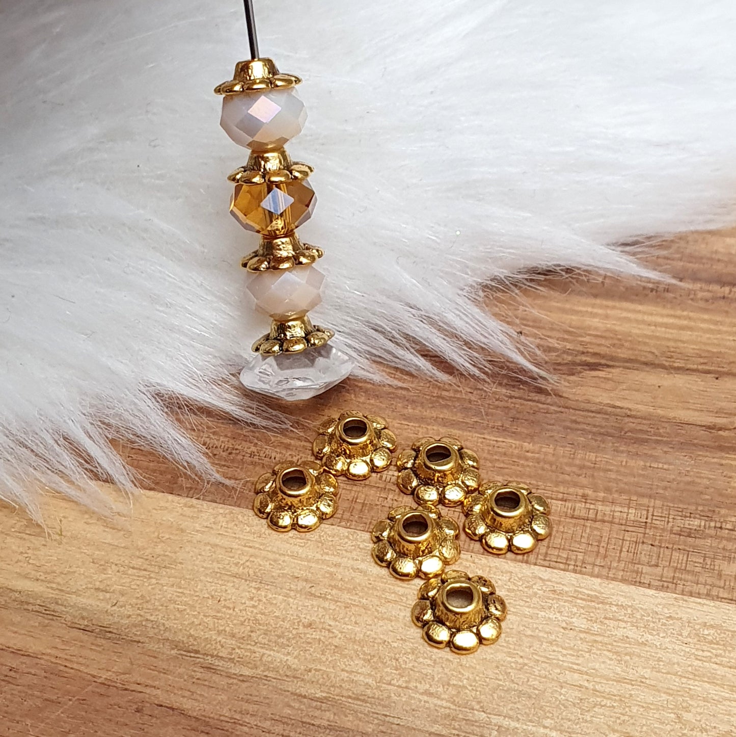 Zierkappen Perlenkappen, 8mm, Blume, antik goldfarbig, 10 oder 100 Stück