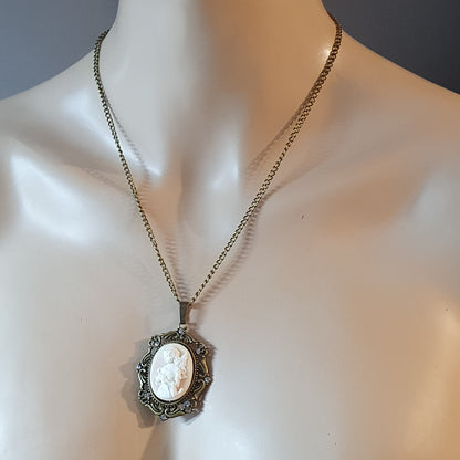 Anhänger Kette, Shabby, Cabochon Engel, antik bronzefarbig