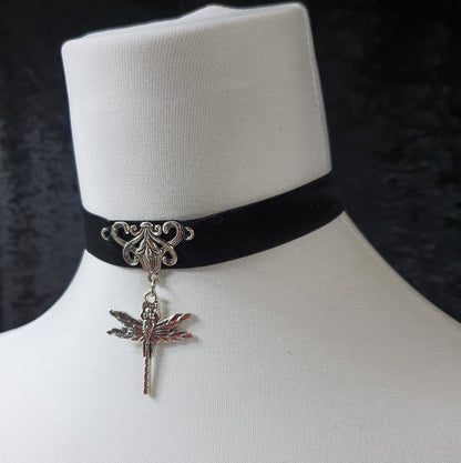 Choker, schwarzes Samtband mit Libelle & Ornament