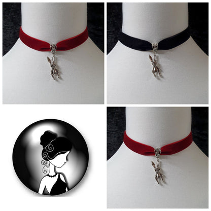 Weicher Choker, Samt, mit Anhänger Hase