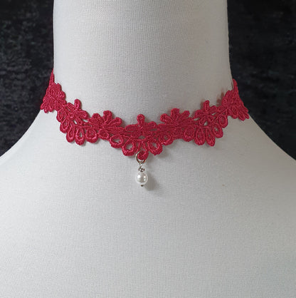 Zarter Choker rote Ätzspitze, Blumen, Bogenkante