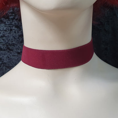 Weicher Choker, Weinrot, 2,5cm breit, Wildlederoptik