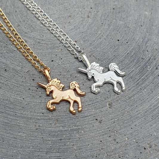 Kette mit Anhänger kleines Einhorn vergoldet oder versilbert