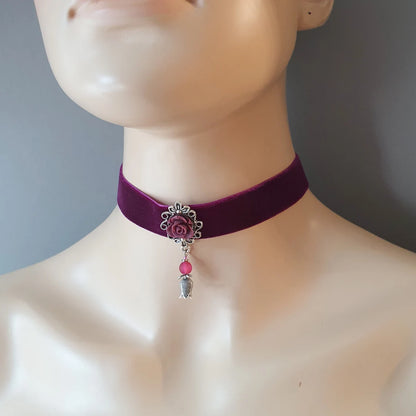 Choker aus violettem Samt mit Rose, Gothic, Cosplay