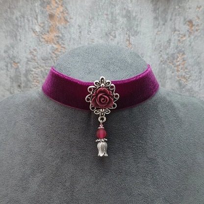 Choker aus violettem Samt mit Rose, Gothic, Cosplay